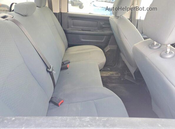 3C6UR5HJ5JG174975 2018 RAM 2500 White Вид задніх сидінь