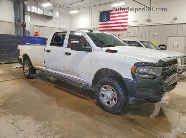 3C6UR5HJ5RG356929 2024 RAM 2500 Белый Передняя правая четверть