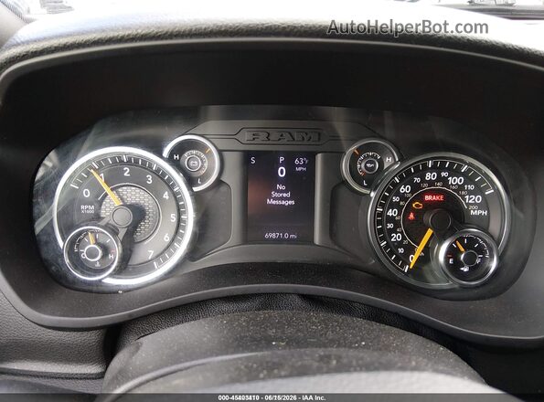 3C6UR5HJ8MG652178 2021 RAM 2500 Red Հետևի նստատեղերի տեսք