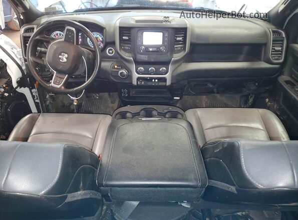 3C6UR5HJ9RG387939 2024 RAM 2500 White წინა პანელის ხედი