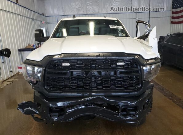 3C6UR5HJ9RG387939 2024 RAM 2500 White 