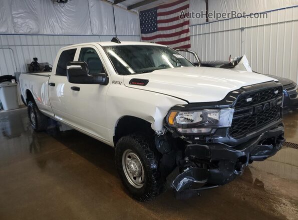 3C6UR5HJ9RG387939 2024 RAM 2500 White 
