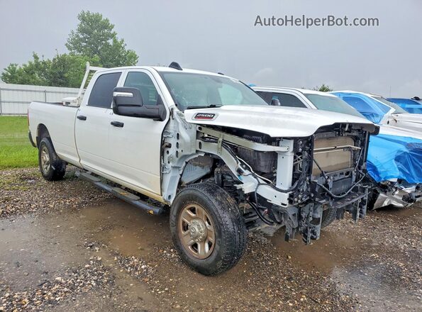 3C6UR5HJXPG548554 2023 RAM 2500 Белый Передняя правая четверть