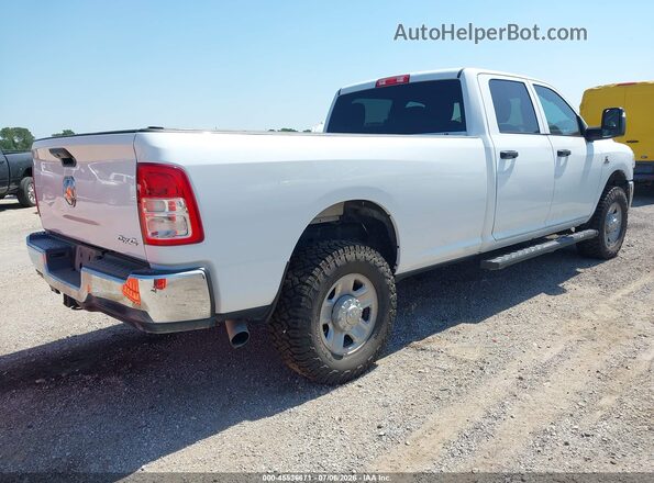 3C6UR5HL8RG305006 2024 RAM 2500 Белый Задняя правая четверть