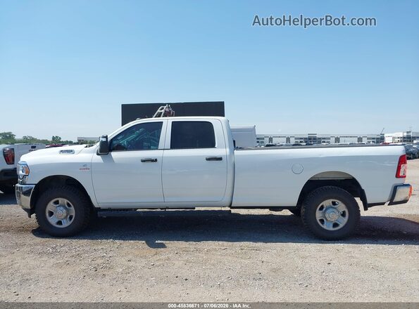 3C6UR5HL8RG305006 2024 RAM 2500 Белый Панорамный вид салона 360°