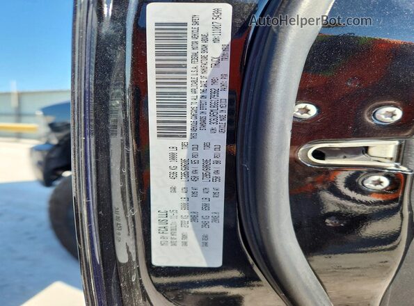 3C6UR5ML8GG179362 2016 RAM 2500 Black Շարժիչի բաժամունքի տեսք