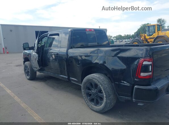 3C6UR5NL5RG190093 2024 RAM 2500 Черный Вид задней части салона
