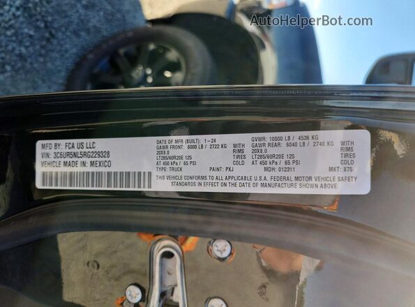 3C6UR5NL5RG229328 2024 RAM 2500 Black Engine compartment view