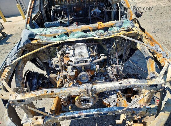 3C6UR5SL2KG595046 2019 RAM 2500 White Rear interior view