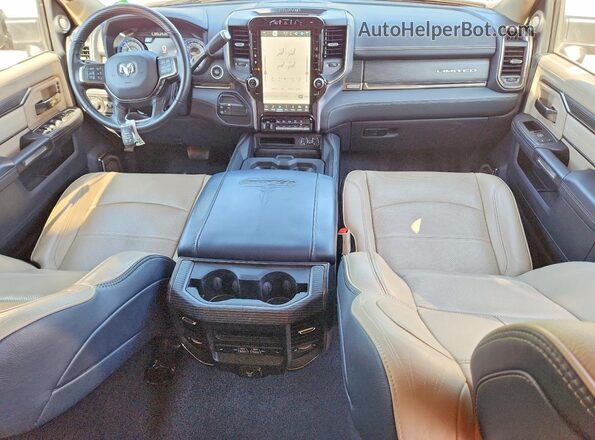 3C6UR5TL0NG232926 2022 RAM 2500 Серебряный Вид панели приборов