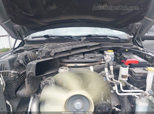 3C6UR5TL2NG207946 2022 RAM 2500 Серебряный Вид сзади
