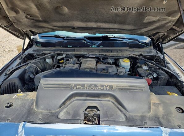 3C6UR5TL3KG527496 2019 RAM 2500 Charcoal Widok wnętrza z tyłu