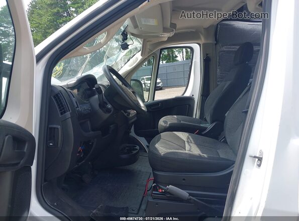 3C6URVJG5JE139475 2018 RAM PROMASTER 3500 White VIN sticker view