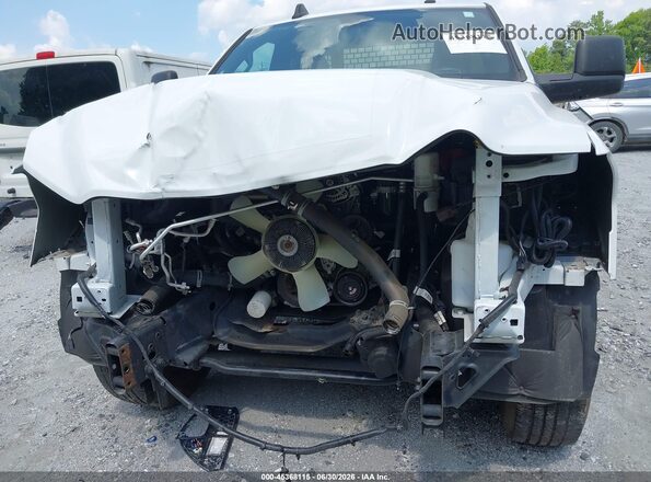 3C7WR4AJ4RG301882 2024 RAM 2500 White Դիմացի տեսք