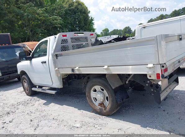 3C7WR4AJ4RG301882 2024 RAM 2500 White Սալոնի հետևի տեսք