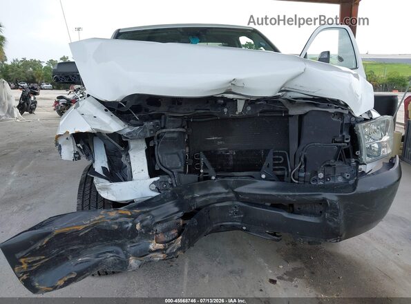 3C7WR4AT9GG335895 2016 RAM 2500 White Widok z przodu