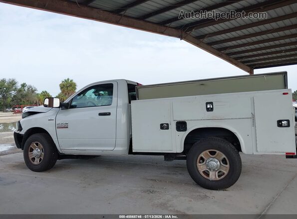 3C7WR4AT9GG335895 2016 RAM 2500 White Widok wnętrza 360 stopni