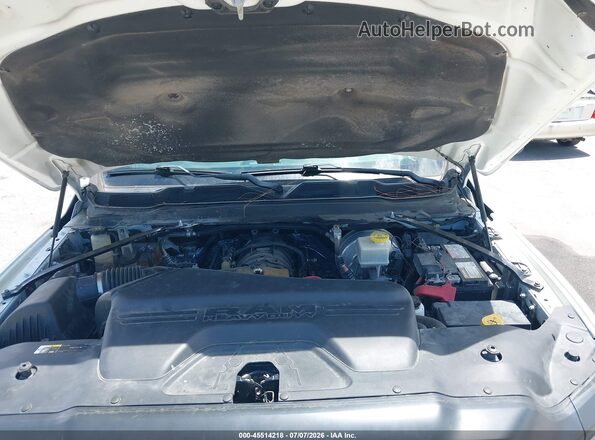 3C7WR4HJ3NG296562 2022 RAM 2500 White Rear view