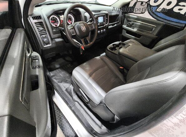 3C7WR8AL3HG677982 2017 RAM 3500 White 