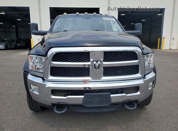 3C7WRMDL9JG335463 2018 RAM 5500 Black Front view