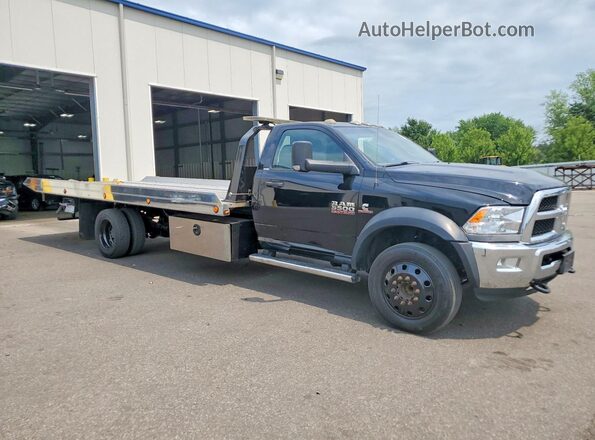 3C7WRMDL9JG335463 2018 RAM 5500 Black Front right
