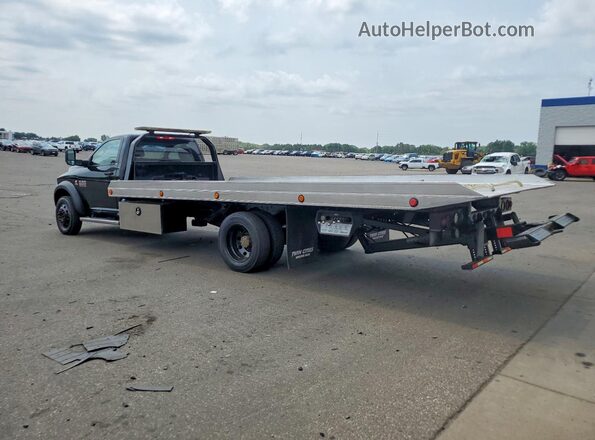 3C7WRMDL9JG335463 2018 RAM 5500 Black Rear left
