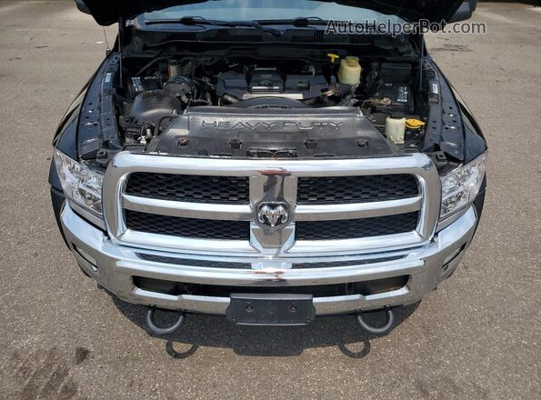 3C7WRMDL9JG335463 2018 RAM 5500 Black Rear interior view