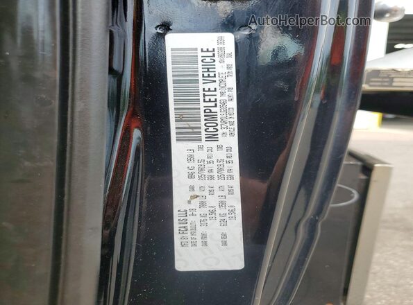 3C7WRMDL9JG335463 2018 RAM 5500 Black Engine compartment view