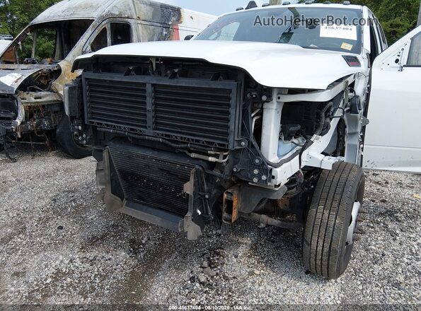 3C7WRTCL8RG345294 2024 RAM 3500 CHASSIS White Front view