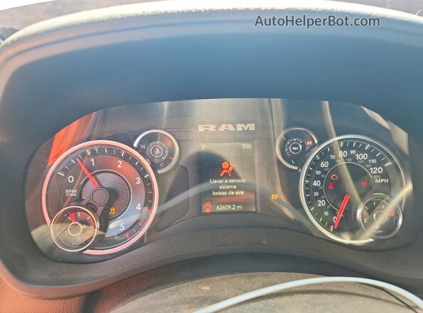 3C7WRTCLXPG525454 2023 RAM 3500 Blue Widok zestawu wskaźników