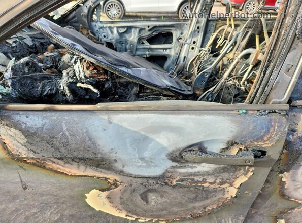 3CZRM3H50GG702719 2016 HONDA CR-V Burn Front interior view