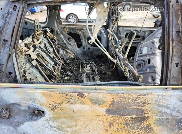 3CZRM3H50GG702719 2016 HONDA CR-V Burn Rear seats view
