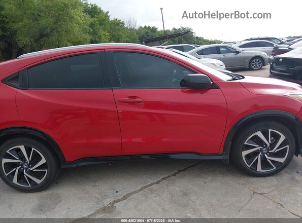 3CZRU5H11KG714833 2019 HONDA HR-V Red Rear interior view