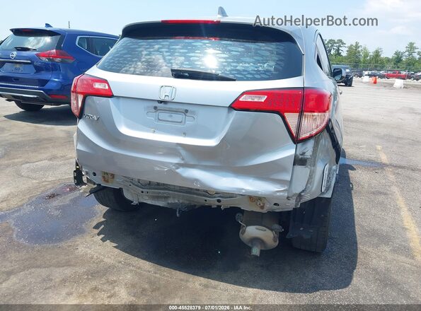 3CZRU5H33HM720810 2017 HONDA HR-V Silver Widok z przodu