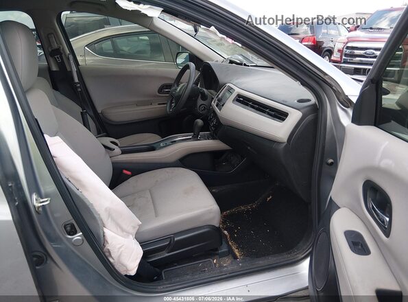 3CZRU5H35HM705094 2017 HONDA HR-V Silver Սալոնի դիմացի տեսք