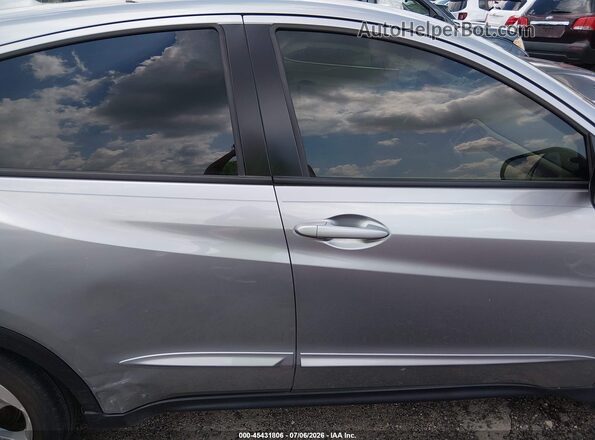 3CZRU5H35HM705094 2017 HONDA HR-V Silver Սալոնի հետևի տեսք