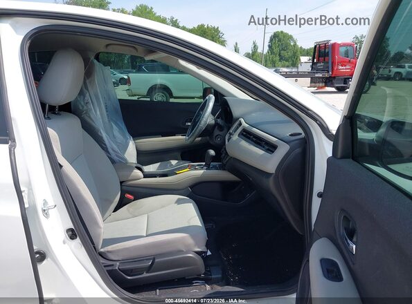 3CZRU5H36MM726207 2021 HONDA HR-V White Սալոնի դիմացի տեսք