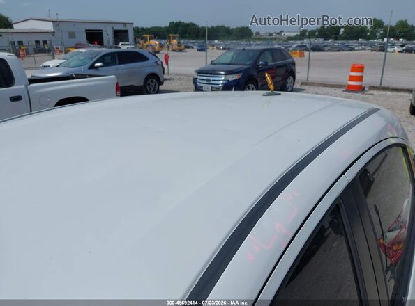 3CZRU5H36MM726207 2021 HONDA HR-V White Դիմացի տեսք