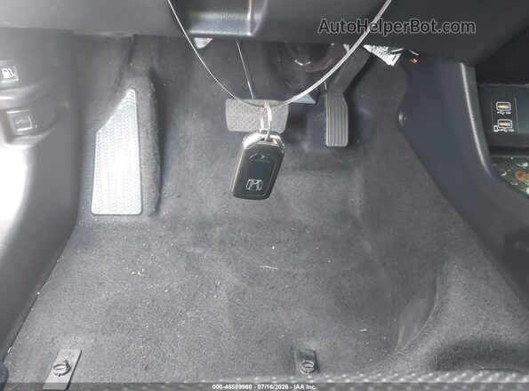 3CZRU5H51KM703268 2019 HONDA HR-V White წინა პანელის ხედი