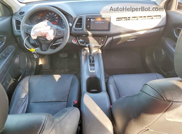 3CZRU5H52HM712604 2017 HONDA HR-V Gray Dashboard view