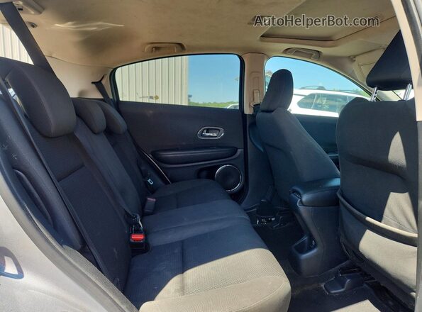 3CZRU5H52KM717177 2019 HONDA HR-V Серебряный Вид задней части салона