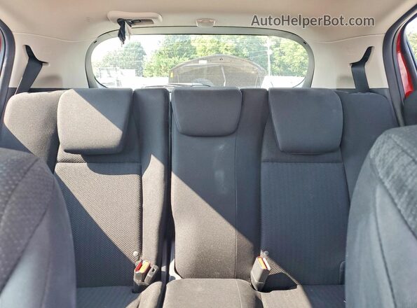 3CZRU5H54JM720502 2018 HONDA HR-V Red Rear seats view
