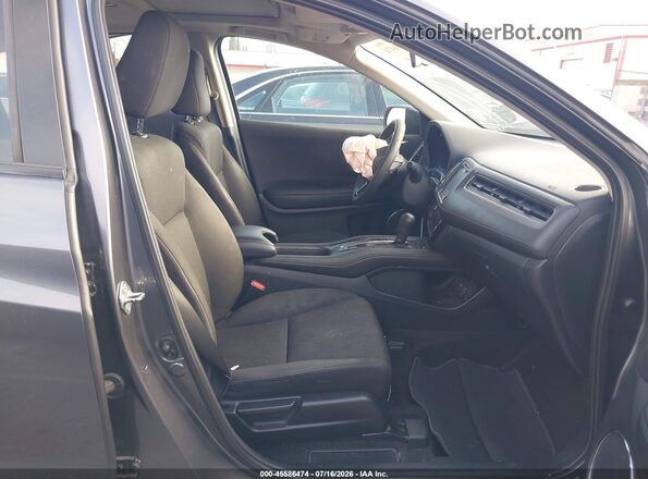 3CZRU5H55JG702279 2018 HONDA HR-V Серый Вид салона спереди