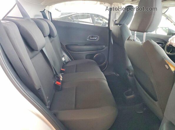 3CZRU5H57MM729036 2021 HONDA HR-V White Widok tylnych siedzeń