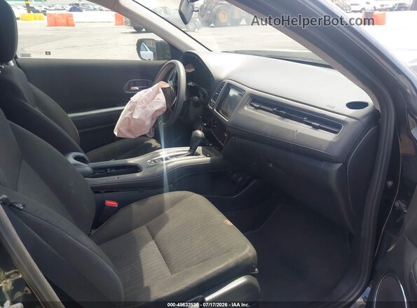 3CZRU5H58HM722733 2017 HONDA HR-V Черный Вид салона спереди