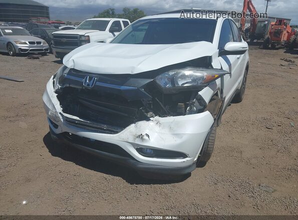 3CZRU5H59JM700276 2018 HONDA HR-V White Դիմացի տեսք