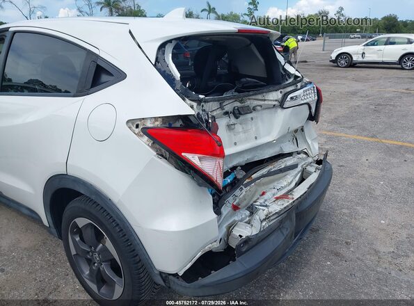 3CZRU5H5XJM703123 2018 HONDA HR-V White Front view