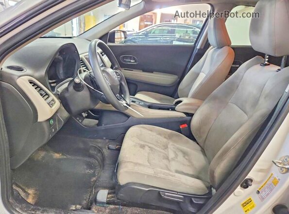 3CZRU5H5XKM704547 2019 HONDA HR-V White Front interior view