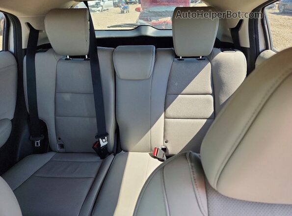 3CZRU5H74KM700219 2019 HONDA HR-V Silver Rear seats view
