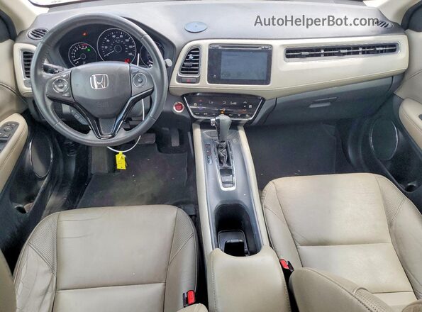 3CZRU5H76JM701029 2018 HONDA HR-V Серебряный Вид панели приборов